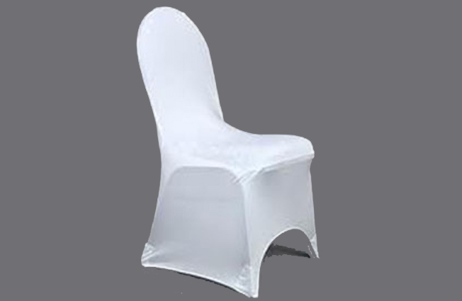 Housse en lycra blanc : grâce a leur matière élastique et a leur fixation sous les 4 pieds elles adapteront a la majorité de vos chaises
ATTENTION A RENDRE SALE
